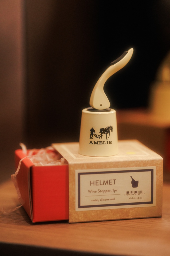 AMELIE Helmet Wine Stopper